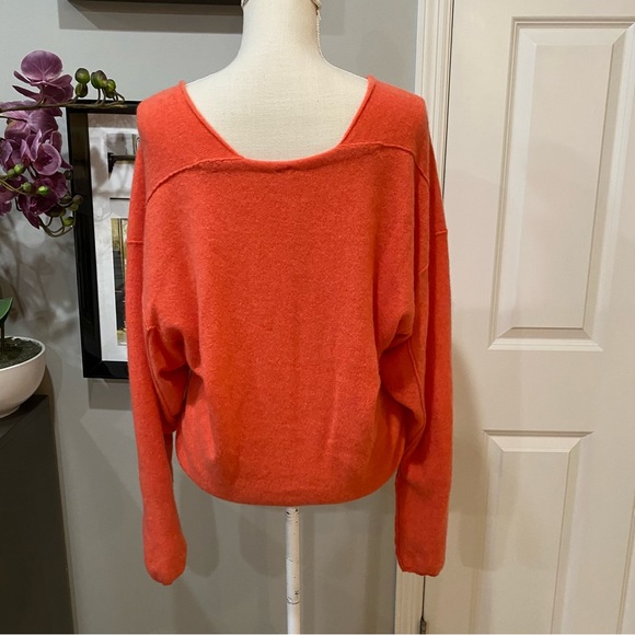 Free People 100% Cashmere V Neck Sweater Pink Size Medium - Picture 3 of 6